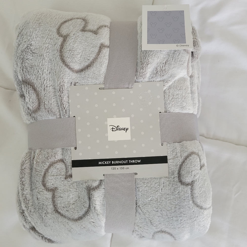 Disney's Mickey Mouse Throw Blanket